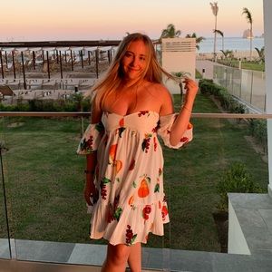 Meet your Posher, Avery